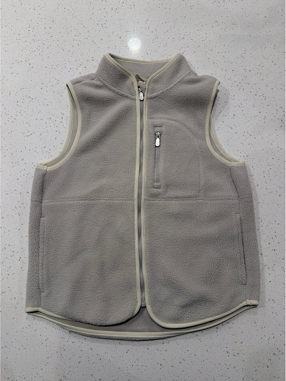 Kyodan Full Zip Sherpa Vest